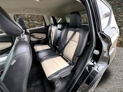 Used 2019 Ford Escape SEL image 24