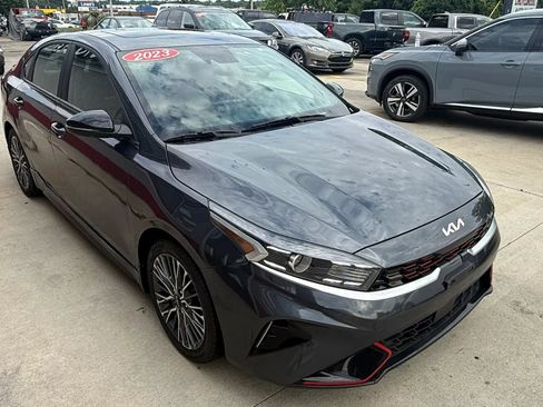 Used 2023 Kia Forte GT-Line w/ GT-Line Premium Package FWD image 2