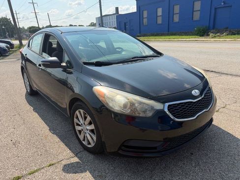 Used 2014 Kia Forte LX w/ Popular Package FWD image 3