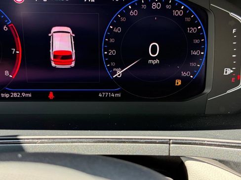 Certified 2022 Volkswagen Taos SEL AWD/4WD image 19