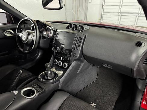 Used 2011 Nissan 370Z Touring w/ Sport Pkg RWD image 41