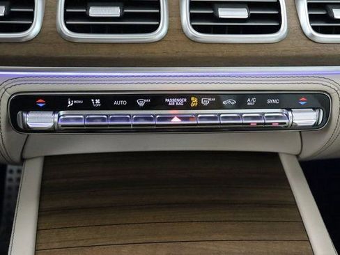 Used 2024 Mercedes-Benz GLE 53 AMG 4MATIC image 30