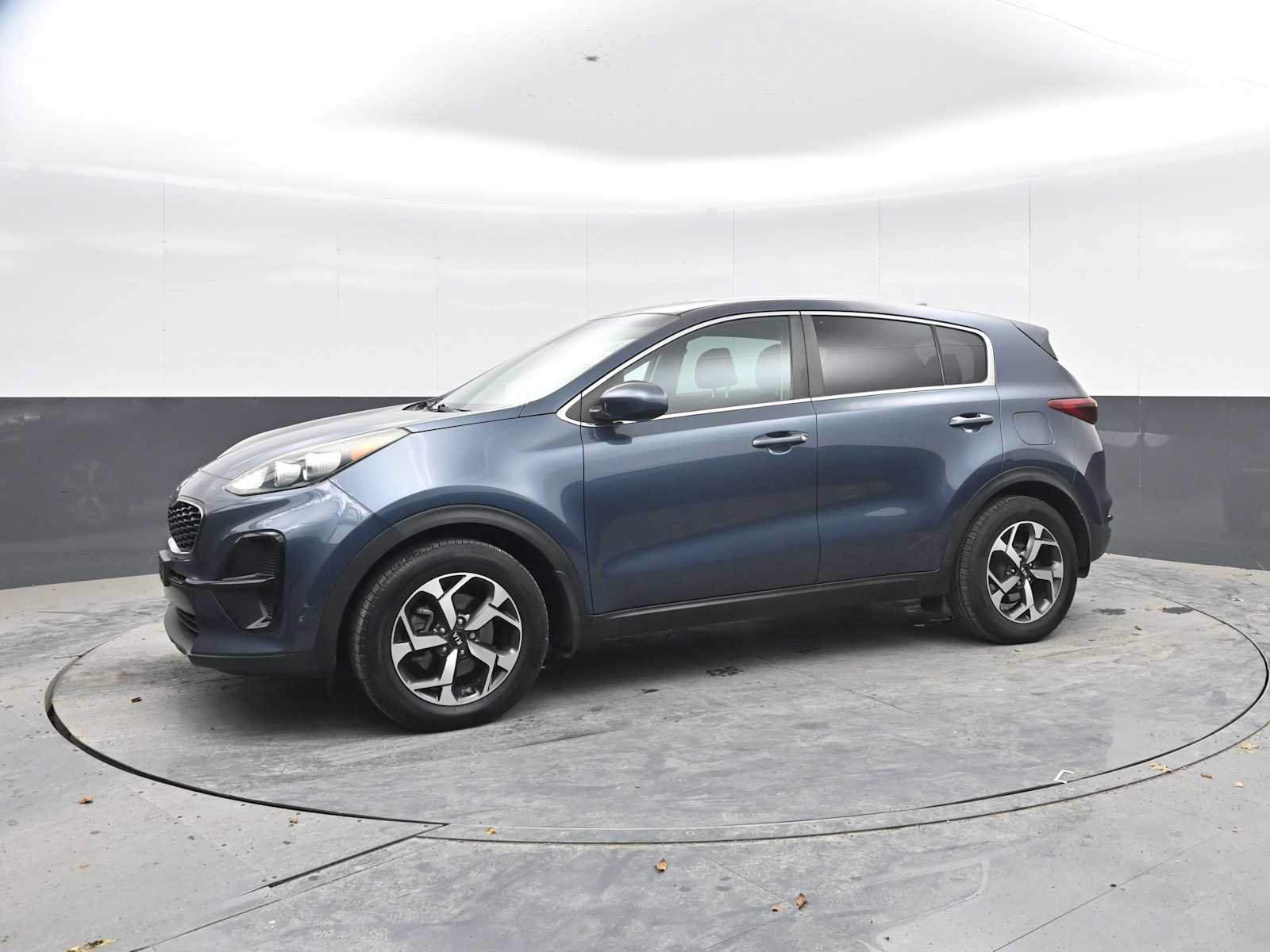 Used 2020 Kia Sportage LX FWD image 3