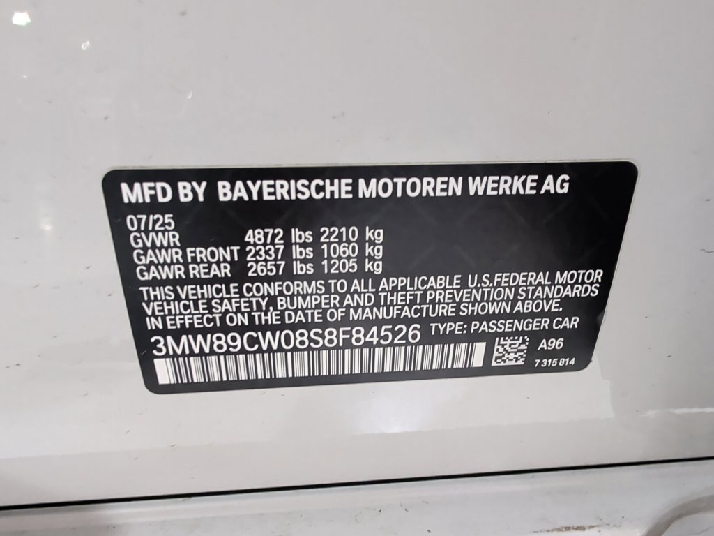 Certified 2025 BMW 330i xDrive Sedan w/ Premium Package AWD/4WD image 17