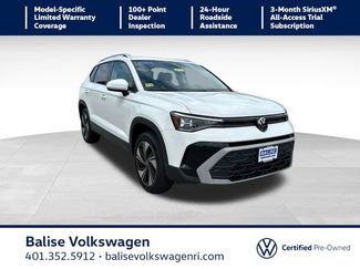 Certified 2025 Volkswagen Taos SE w/ Panoramic Sunroof Package AWD/4WD 360° Tour