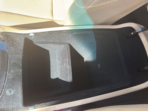 Used 2016 Hyundai Azera Limited FWD image 17