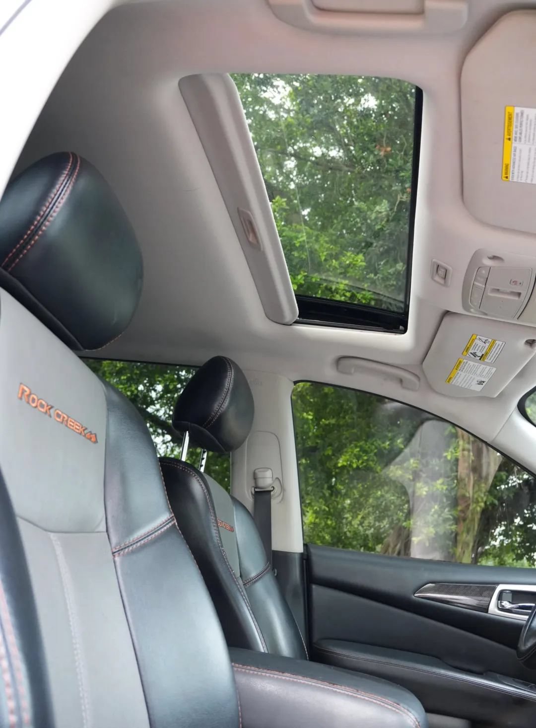 Used 2020 Nissan Pathfinder SL FWD image 13