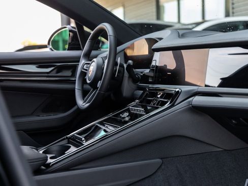 New 2026 Porsche Panamera 4 image 45