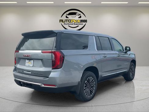 Used 2026 GMC Yukon XL Elevation w/ Elevation Premium Package RWD image 7