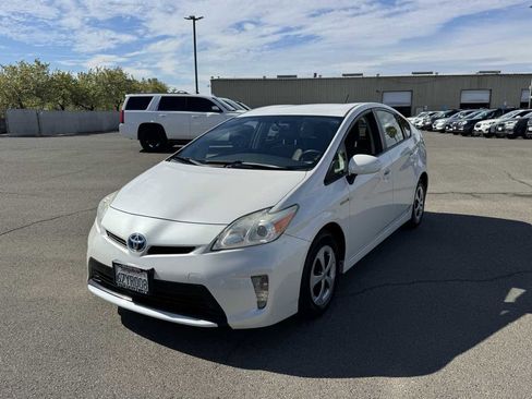 Used 2013 Toyota Prius Two image 5