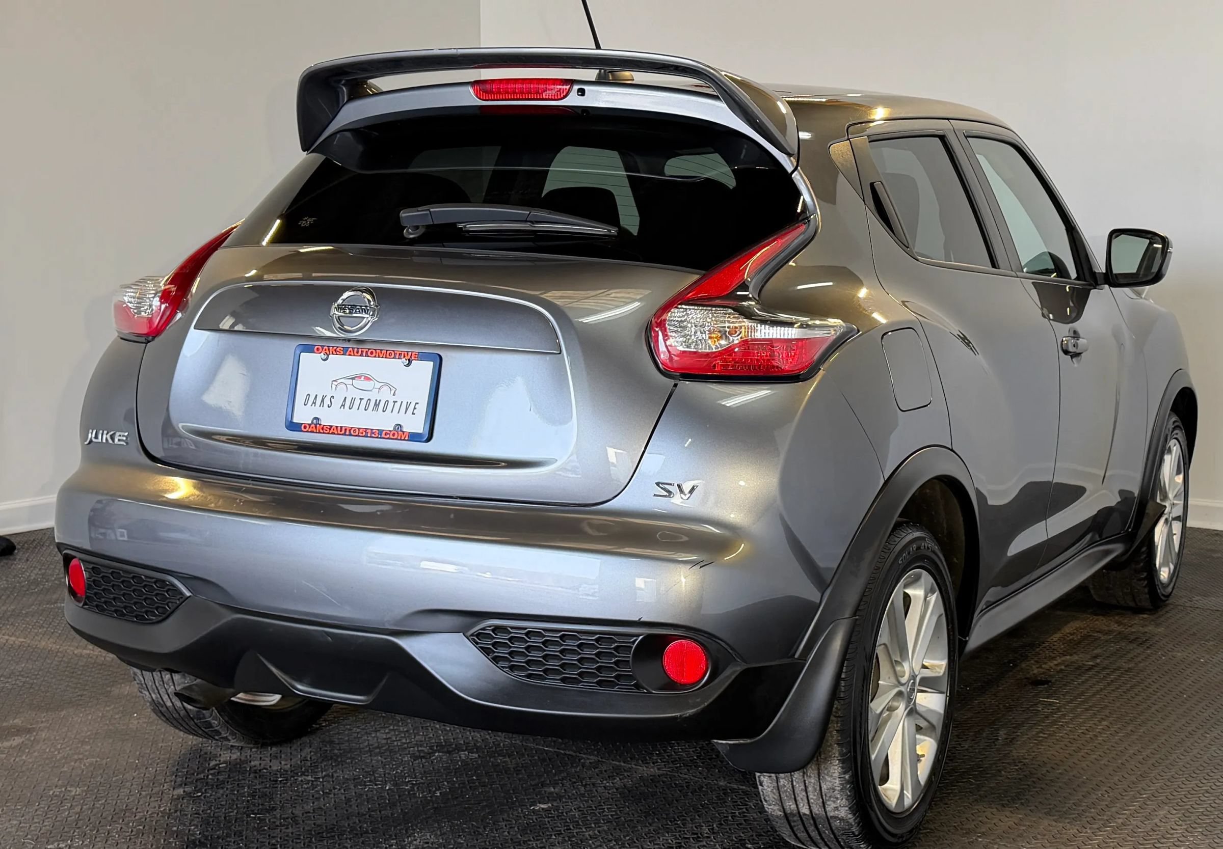 Used 2015 Nissan Juke SV FWD image 5
