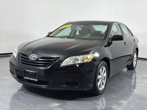 Used 2009 Toyota Camry LE FWD image 6