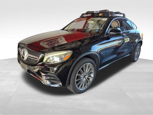 Used 2017 Mercedes-Benz GLC 300 4MATIC Coupe image 13