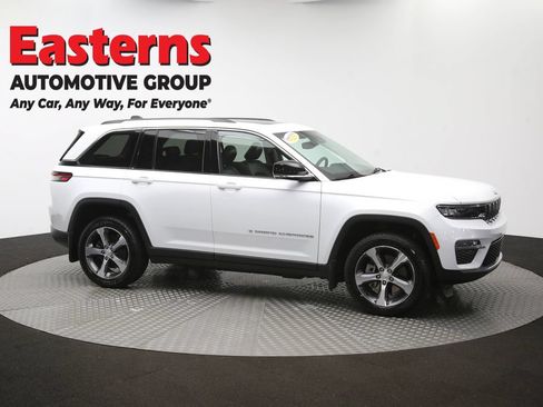 Used 2022 Jeep Grand Cherokee Limited 4xe w/ MOPAR Finishing Package AWD/4WD image 50