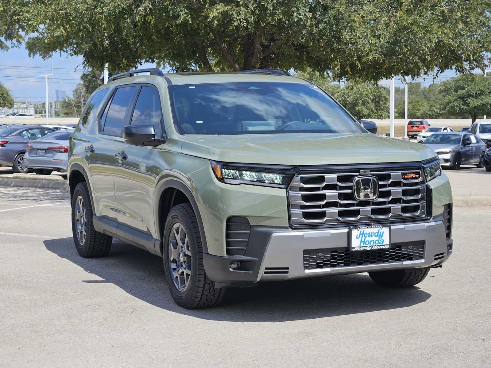 New 2026 Honda Pilot TrailSport image 3