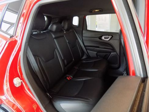 Certified 2022 Jeep Compass Limited AWD/4WD image 31