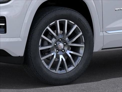 New 2027 GMC Terrain Denali w/ LPO, Floor Liner Package AWD/4WD image 11