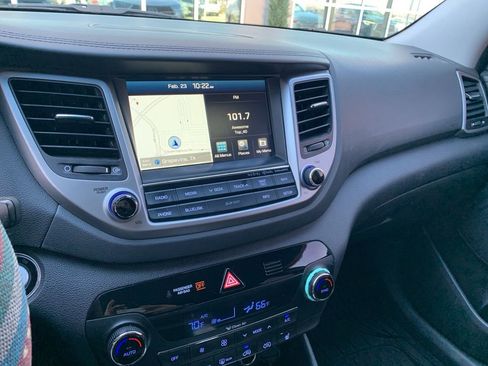 Used 2017 Hyundai Tucson SE Plus image 3