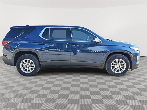 Certified 2023 Chevrolet Traverse LS w/ Safety Package image 4