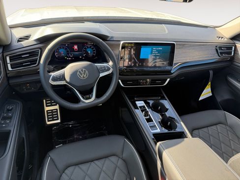 New 2026 Volkswagen Atlas SEL Premium R-Line image 15