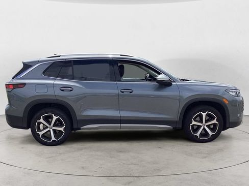 Used 2026 Volkswagen Tiguan SE AWD/4WD image 6