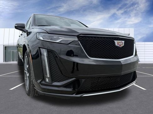 Certified 2024 Cadillac XT6 Sport w/ LPO, Floor Liner Package image 8