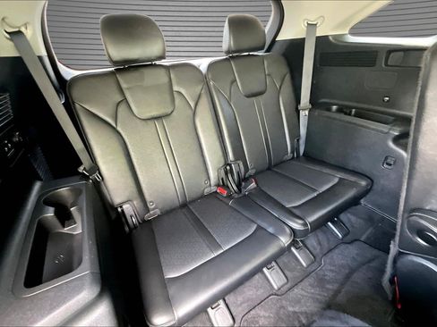 Used 2023 Kia Sorento SX AWD/4WD image 17