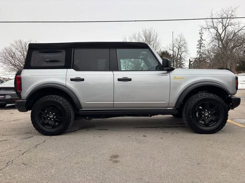 Used 2024 Ford Bronco Black Diamond image 4