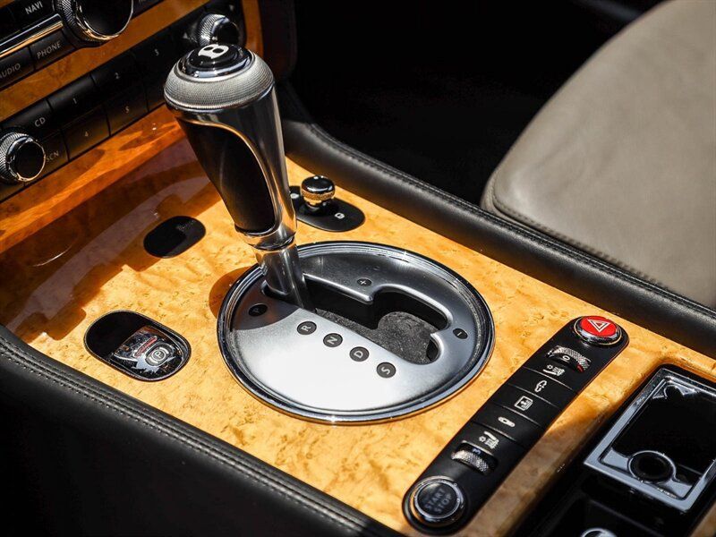 Used 2006 Bentley Flying Spur Flying Spur AWD/4WD image 33