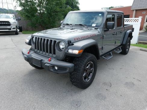 Used 2023 Jeep Gladiator Rubicon w/ Cold Weather Group AWD/4WD image 11