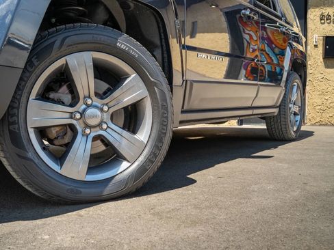Used 2015 Jeep Patriot High Altitude FWD image 13