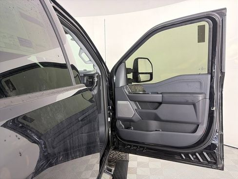 New 2026 Ford F250 Lariat w/ FX4 Off-Road Package image 31
