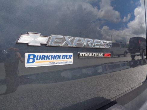 Used 2014 Chevrolet Express 1500 LT w/ LT Preferred Equipment Group image 12