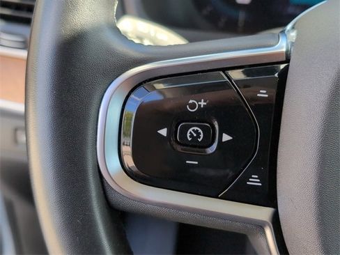 Certified 2025 Volvo XC90 T8 Core w/ Protection Package image 28