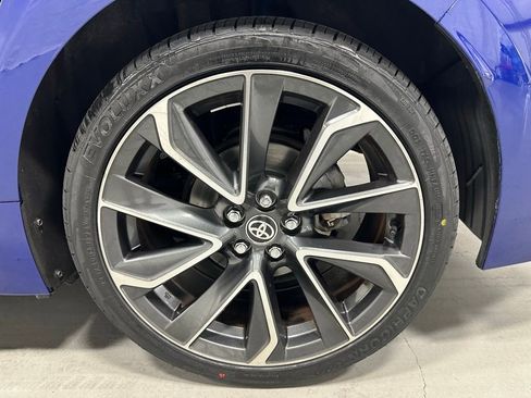 Used 2021 Toyota Corolla SE w/ SE Premium Package FWD image 64