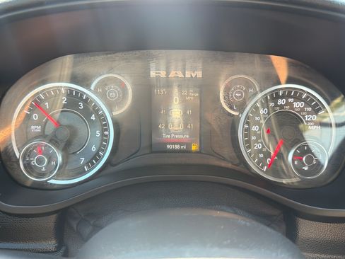 Used 2021 RAM 1500 Big Horn RWD image 19
