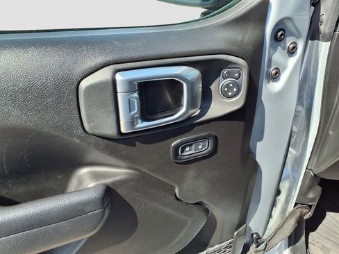 Used 2024 Jeep Wrangler Unlimited Sport AWD/4WD image 13