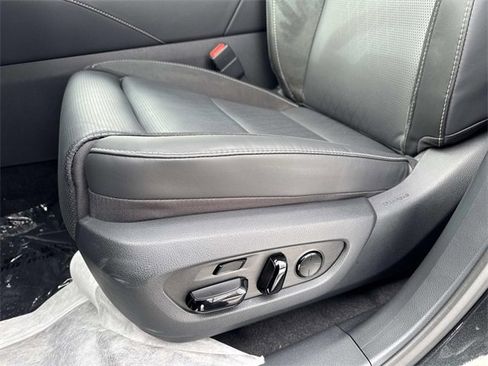 New 2026 Lexus RX 450h AWD image 19