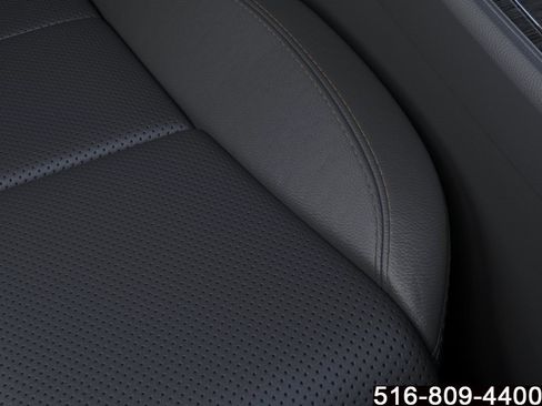 Used 2026 Lincoln Aviator AWD image 17