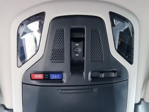 New 2025 Subaru Outback Touring XT image 36