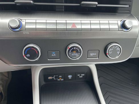 New 2026 Hyundai Kona SE image 28