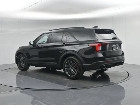 New 2026 Ford Explorer ST RWD image 6
