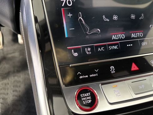 Used 2025 Audi SQ7 Prestige AWD/4WD image 25