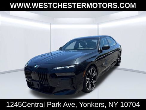 Used 2024 BMW 760i xDrive AWD/4WD image 1