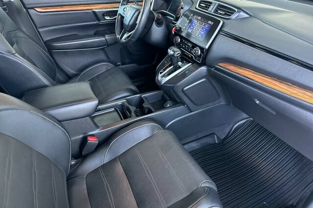 Used 2019 Honda CR-V Touring image 16