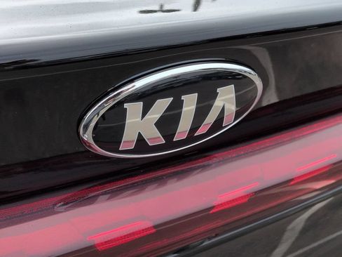 Used 2021 Kia K5 LXS FWD image 32