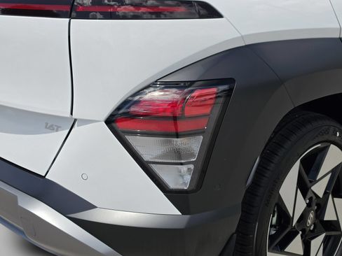 New 2026 Hyundai Kona Limited FWD image 39