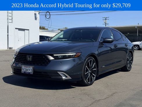 Used 2023 Honda Accord Touring image 4
