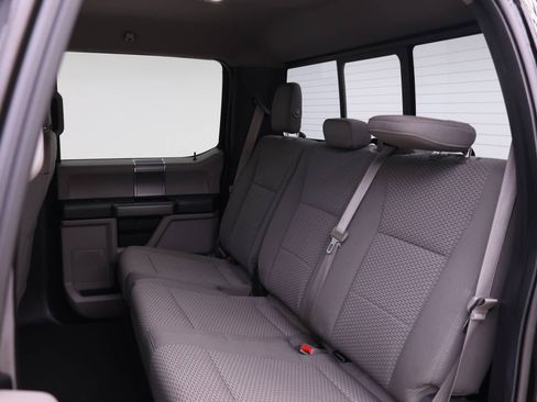 Used 2017 Ford F250 XLT w/ XLT Premium Package image 11