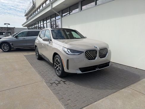 New 2026 BMW X3 xDrive30 w/ Premium Package image 1